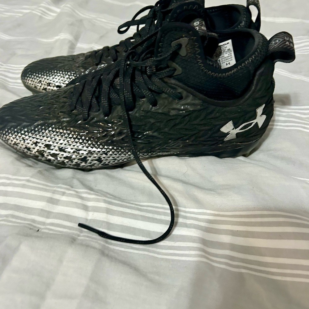 Under Armour Black and Silver Football Cleats